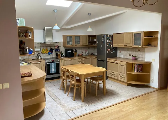 Avar Residents Kesklinnas